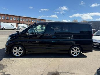 NISSAN ELGRAND 2.5 HIGHWAY STAR 4WD