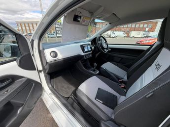 VOLKSWAGEN UP! 1.0 HIGH UP! AUTOMATIC