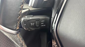 PEUGEOT 3008 1.6 13.2kWh GT SUV 5dr Petrol Plug-in Hybrid e-EAT 4WD Euro 6 (s