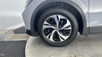 VOLKSWAGEN ID.4 125kW Life Ed Pure Perf 52kWh 5dr Auto [110kW Ch]