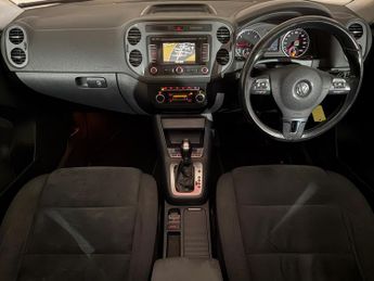 VOLKSWAGEN TIGUAN 2.0 TDi BlueMotion Tech Match 5dr DSG