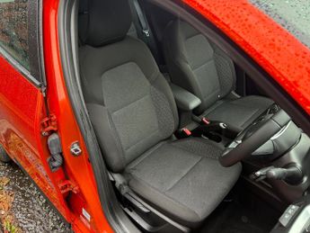 RENAULT CLIO 1.6 E-TECH full hybrid 145 Evolution 5dr Auto