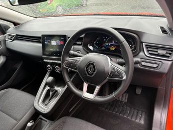 RENAULT CLIO 1.6 E-TECH full hybrid 145 Evolution 5dr Auto