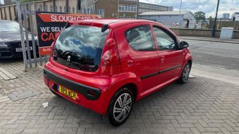 PEUGEOT 107 1.0 Urban 5dr