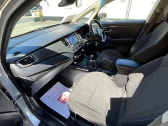 KIA CARENS 1.7 CRDi ISG 2 5dr