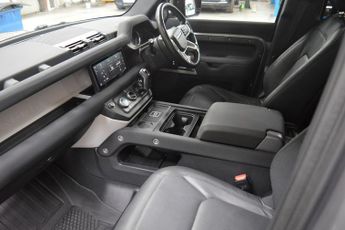 LAND ROVER DEFENDER 110 3.0 D250 MHEV Hard Top SE 4WD Auto