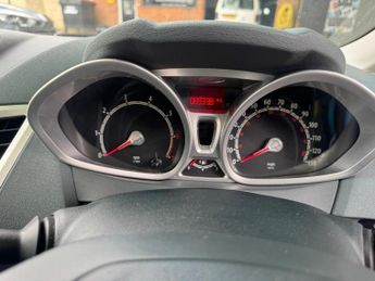 FORD FIESTA 1.6 Titanium 5dr