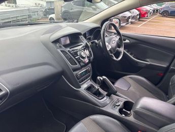 FORD FOCUS 1.6 TDCi 115 Titanium X Navigator 5dr