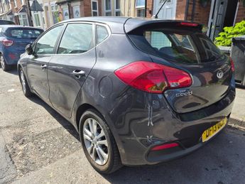 KIA CEED 1.6 CRDi 2 5dr Auto