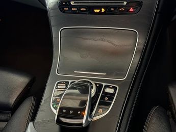 MERCEDES-BENZ GLC GLC 250d 4Matic AMG Line Prem Plus 5dr 9G-Tronic