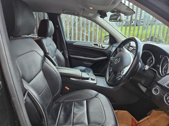 MERCEDES-BENZ M CLASS 2.1 ML250 BlueTEC AMG Sport SUV 5dr Diesel G-Tronic 4WD Euro 6 (