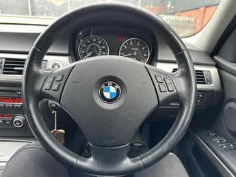 BMW 3 SERIES 320i SE 5dr Auto