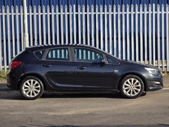 VAUXHALL ASTRA 1.6i 16V Active 5dr