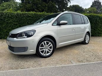 VOLKSWAGEN TOURAN 2.0 TDI SE 5dr DSG