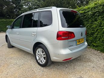 VOLKSWAGEN TOURAN 2.0 TDI SE 5dr DSG