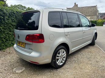 VOLKSWAGEN TOURAN 2.0 TDI SE 5dr DSG