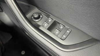 SKODA SUPERB 1.4 TSI iV SE L DSG 5dr