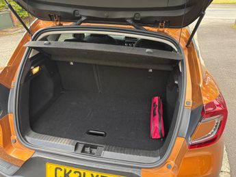 RENAULT CAPTUR 1.3 TCE 130 Iconic 5dr Automatic