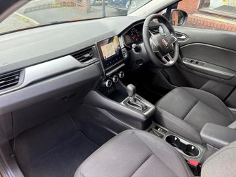RENAULT CAPTUR 1.3 TCE 130 Iconic 5dr Automatic