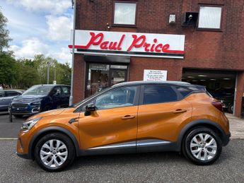 RENAULT CAPTUR 1.3 TCE 130 Iconic 5dr Automatic
