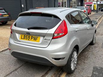FORD FIESTA 1.4 Titanium 5dr Auto