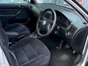 VOLKSWAGEN GOLF 1.6 Match 5dr Auto