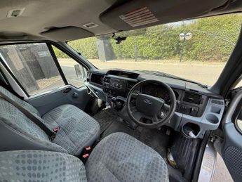 FORD TRANSIT Chassis Cab TDCi 100ps [DRW] Euro 5