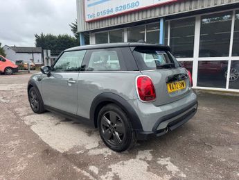 MINI HATCH 1.5 Cooper Classic 3dr Auto