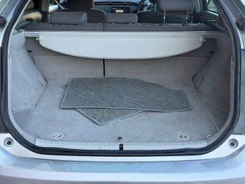 TOYOTA PRIUS 1.8 V T3 HYBRID (LOW MILEAGE)
