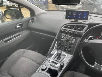 PEUGEOT 3008 2.0 e-HDi Hybrid4 SR 5dr EGC [99g/km]