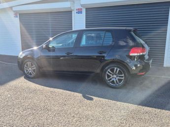 VOLKSWAGEN GOLF 1.6 TDi 105 BlueMotion SE 5dr [Start Stop]