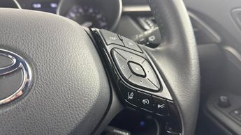 TOYOTA C-HR 1.8 VVT-h GPF Icon SUV 5dr Petrol Hybrid CVT Euro 6 (s/s) (122 p