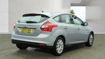 FORD FOCUS 1.6 125 Titanium 5dr