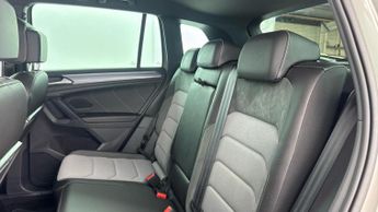 VOLKSWAGEN TIGUAN 1.5 TSI EVO R-Line Tech SUV 5dr Petrol DSG Euro 6 (s/s) (150 ps)