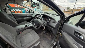 PEUGEOT 3008 2.0 e-HDi Hybrid4 5dr EGC [104g/km]