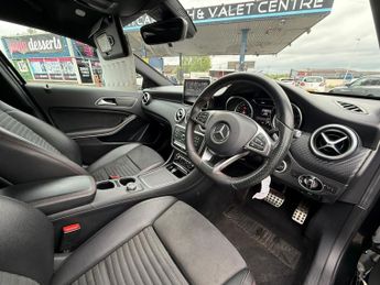 MERCEDES-BENZ A-CLASS A200d AMG Line 5dr Auto