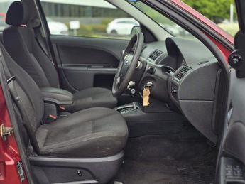 FORD MONDEO 2.0 LX 4dr Auto