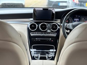 MERCEDES-BENZ GLC GLC 220d 4Matic SE 5dr 9G-Tronic