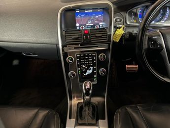 VOLVO XC60 D5 [215] R DESIGN Lux Nav 5dr AWD Geartronic