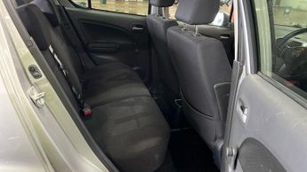 VAUXHALL AGILA 1.2 16V Design 5dr Auto