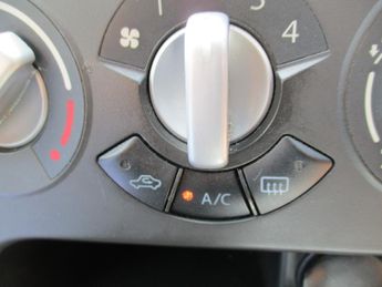 VAUXHALL AGILA 1.2 16V Design 5dr Auto