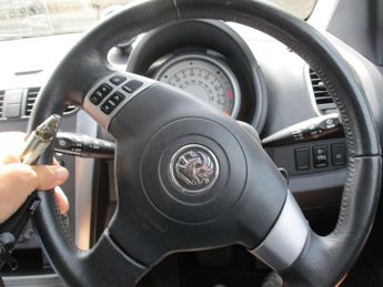 VAUXHALL AGILA 1.2 16V Design 5dr Auto