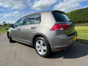 VOLKSWAGEN GOLF 1.6 TDI 110 Match Edition 5dr DSG
