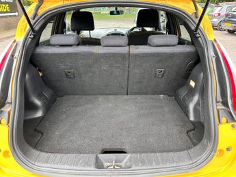 NISSAN JUKE 1.6 Acenta Premium 5dr Xtronic