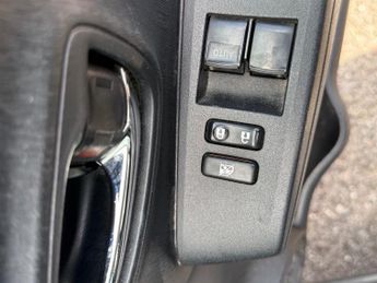 TOYOTA YARIS 1.33 VVT-i TR 5dr