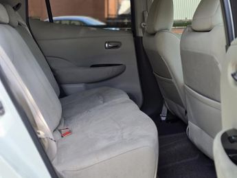 NISSAN LEAF 80kW 5dr Auto