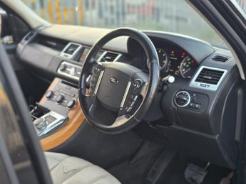 LAND ROVER RANGE ROVER SPORT 3.0 SDV6 HSE 5dr Auto [Lux Pack]