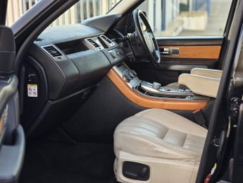 LAND ROVER RANGE ROVER SPORT 3.0 SDV6 HSE 5dr Auto [Lux Pack]