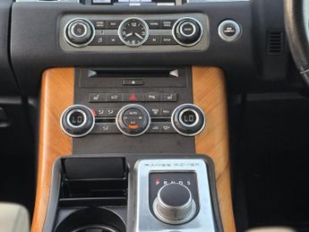 LAND ROVER RANGE ROVER SPORT 3.0 SDV6 HSE 5dr Auto [Lux Pack]