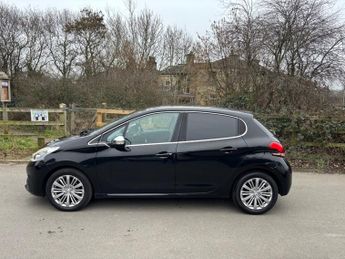 PEUGEOT 208 1.6 BlueHDi 100 Allure 5dr [non Start Stop]